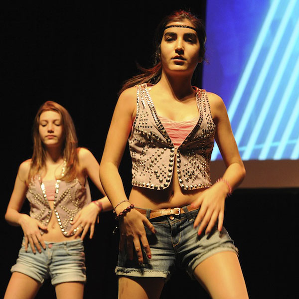 Ados Hip Hop Vincennes sur scène ludodanse