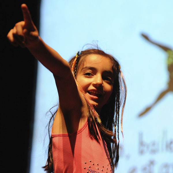 Enfants Hip Hop à Vincennes sur scène pour association ludodanse